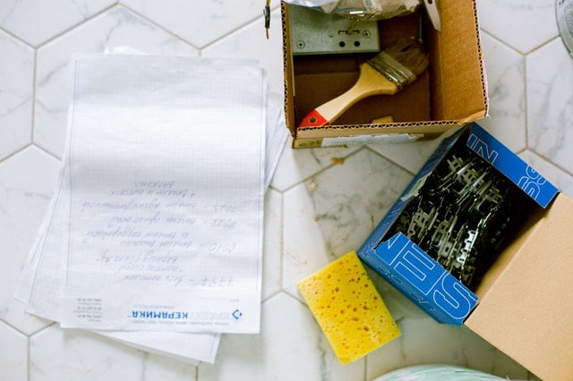 4 Cara Membersihkan Kuas Cat Supaya Bisa Tetap Dipakai