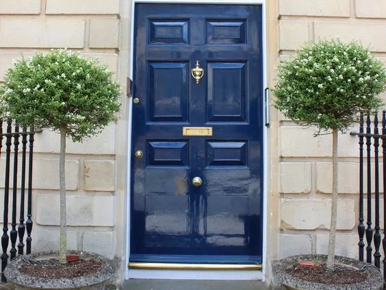 Cat Pintu Masuk untuk Menyambut Natal yang Hangat