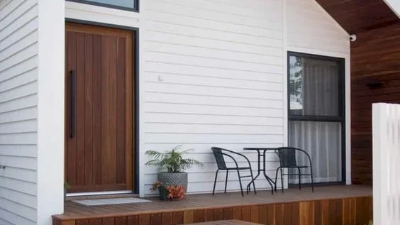 pengecatan eksterior kayu