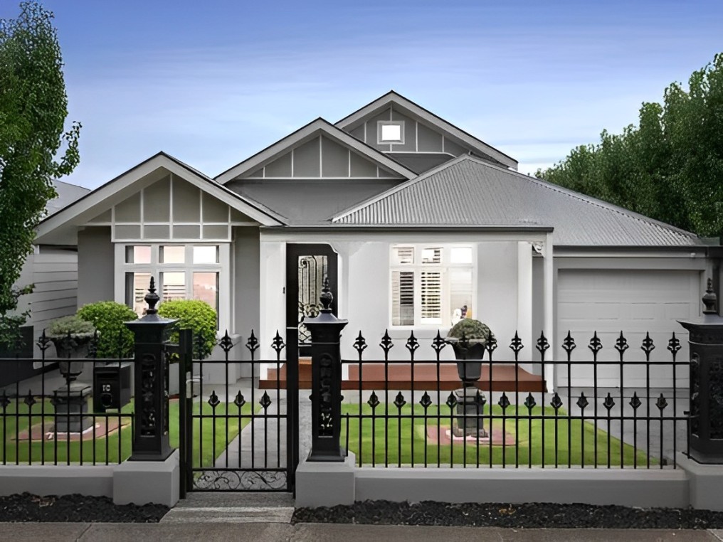 Cat Pintu dan Jendela Eksterior