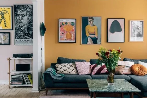 Cat Interior Nuansa Retro