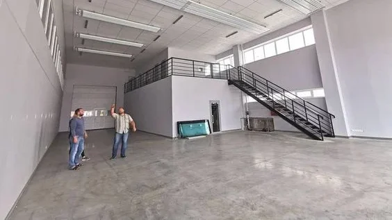 Warna Cat untuk Gudang