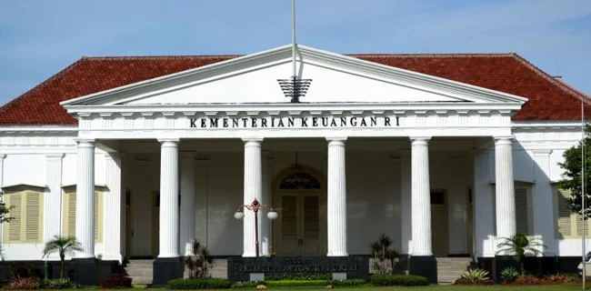 Manfaat Pengecatan Profesional untuk Bangunan Pemerintahan