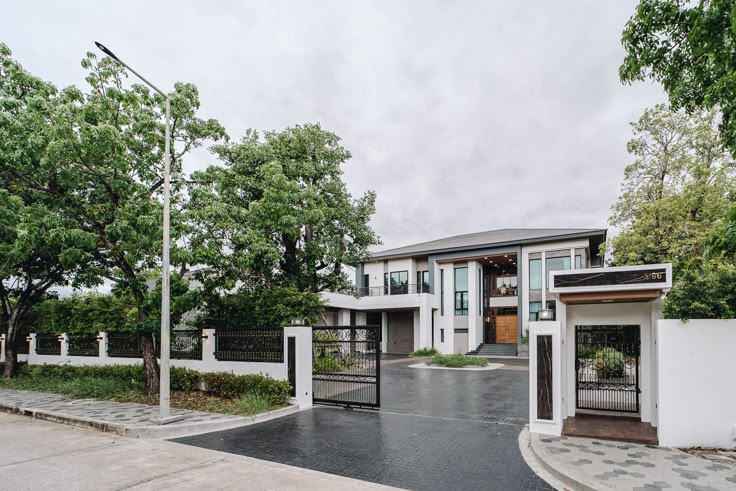 Cat Rumah GDC Depok: Solusi Eksklusif yang Tahan Lama