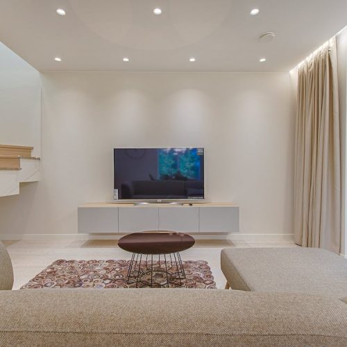 Perpaduan Warna Gorden dan Tembok untuk Tampilan Interior Modern